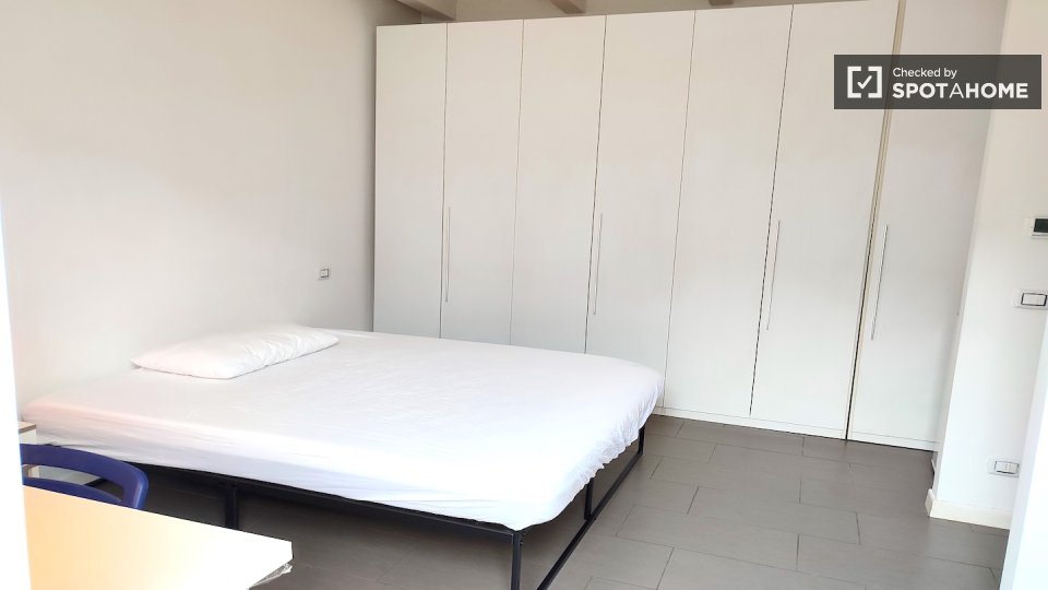 Double room Rome, 2 beds — photo 10