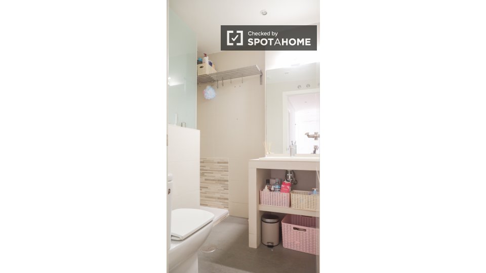 Double room Madrid, 4 beds — photo 3