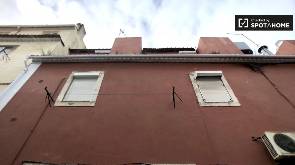 Apartment Lisbon, 1 bed, 45m² — photo 22