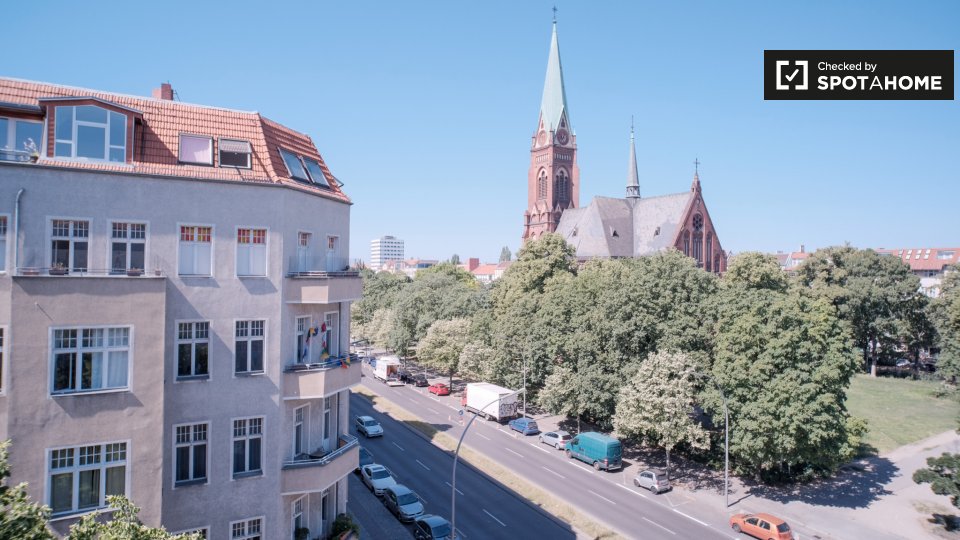 Double room Berlin, 6 beds, 115m² — photo 3