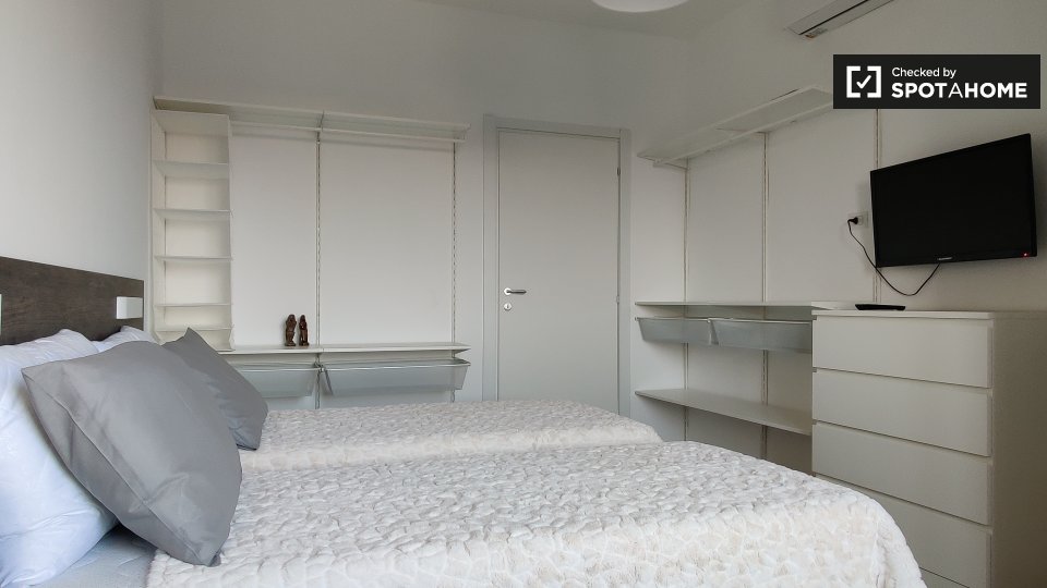 Apartment Milan, 1 bed, 75m² — photo 14