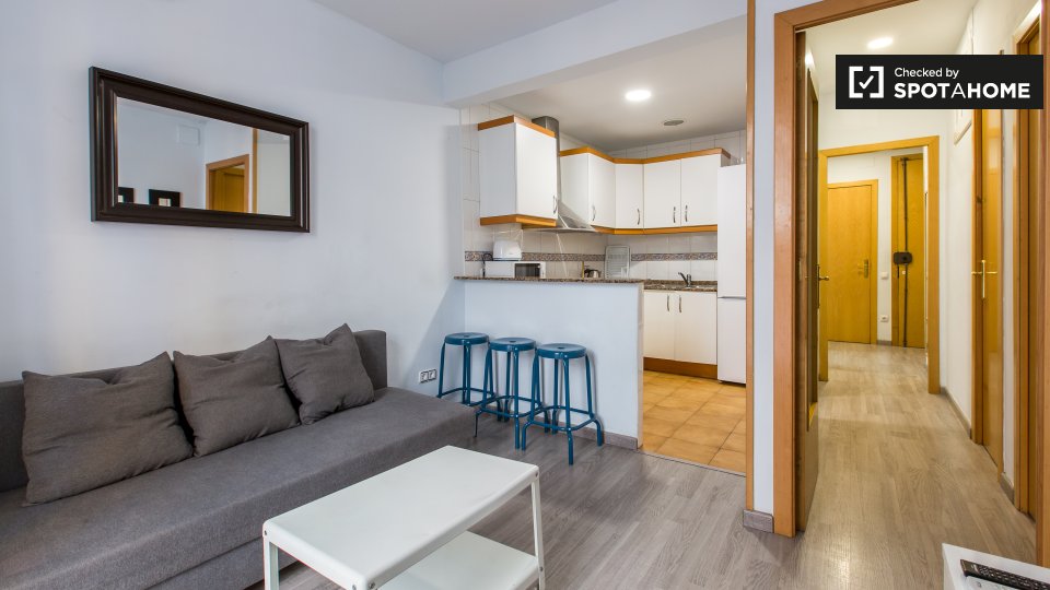 Apartment Barcelona, 3 beds, 60m² — photo 1