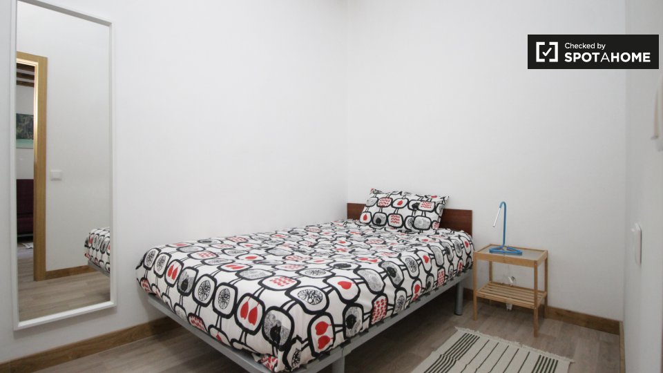 Double room Barcelona, 2 beds — photo 1