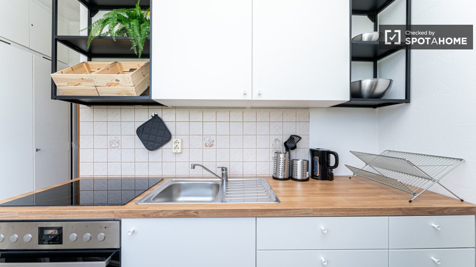 Double room Berlin, 4 beds, 62m² — photo 6