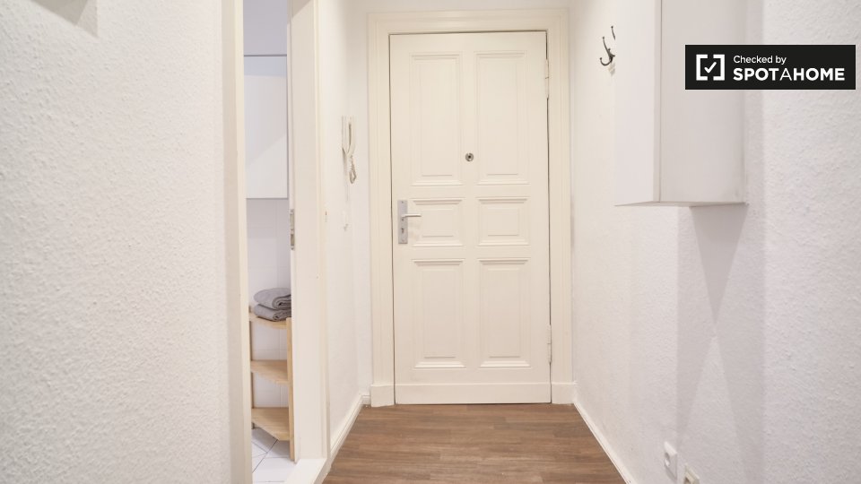 Apartment Berlin, 1 bed, 37m² — photo 15