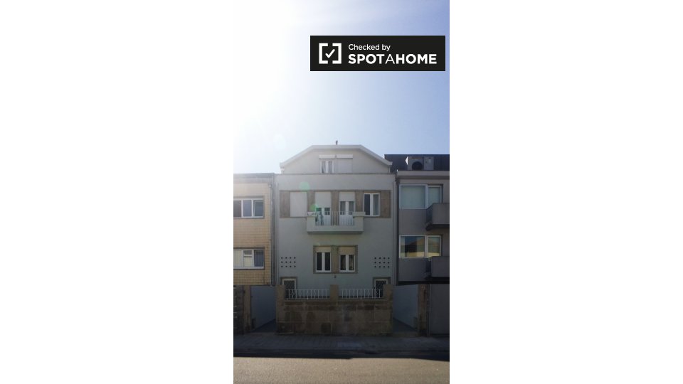 Double room Porto, 4 beds, 70m² — photo 19