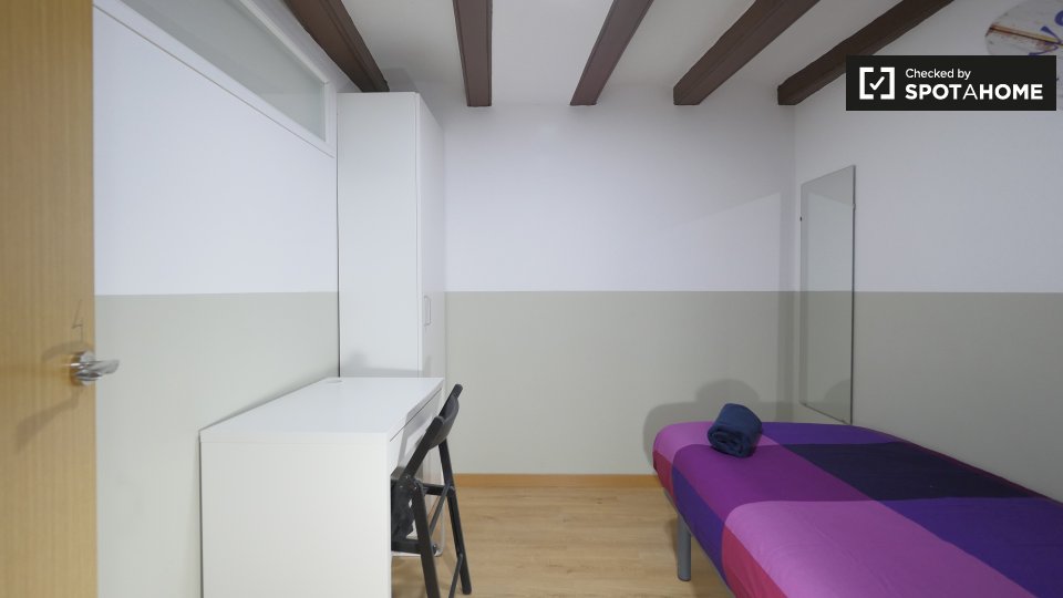 Double room Barcelona, 4 beds — photo 4