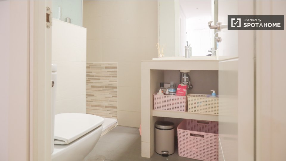 Double room Madrid, 4 beds — photo 4