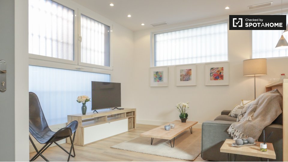 Apartment Madrid, 2 beds, 79m² — photo 3