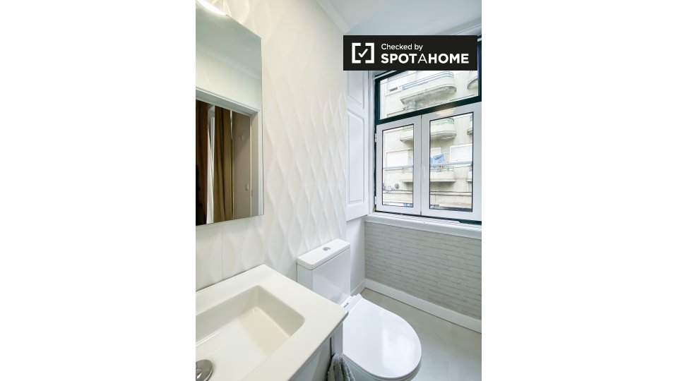 Apartment Lisbon, 4 beds — photo 4