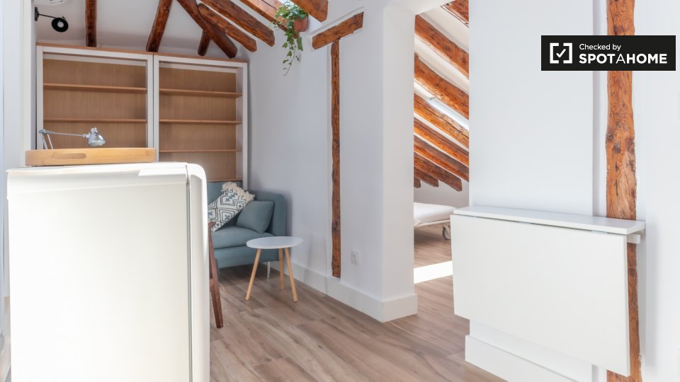 Apartment Madrid, 1 bed, 25m² — photo 2