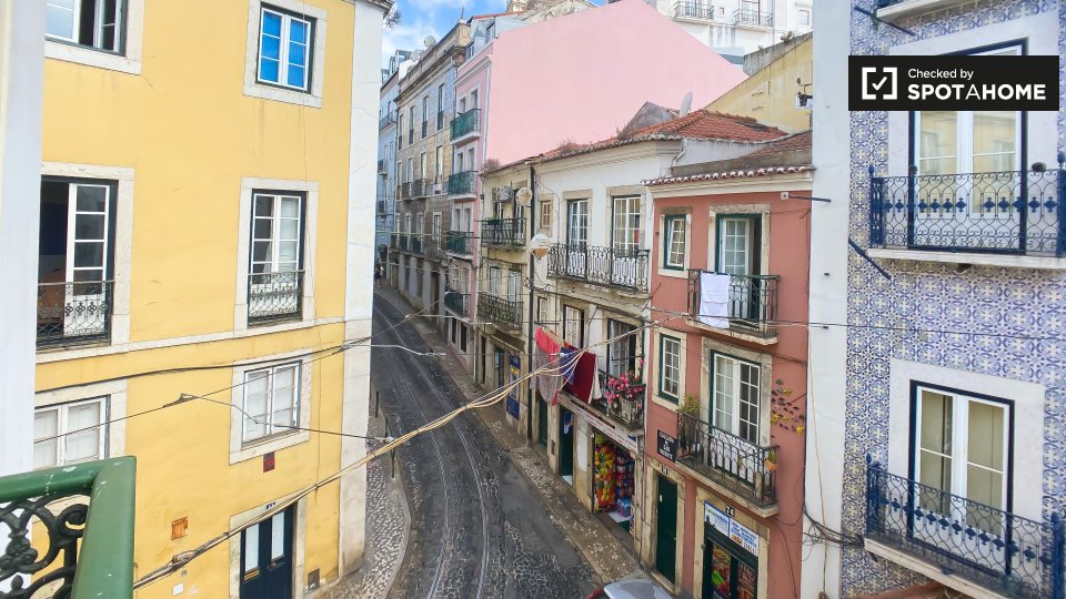 Apartment Lisbon, 1 bed, 45m² — photo 11