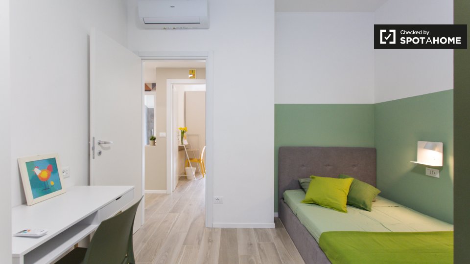 Double room Milan, 4 beds, 85m² — photo 16