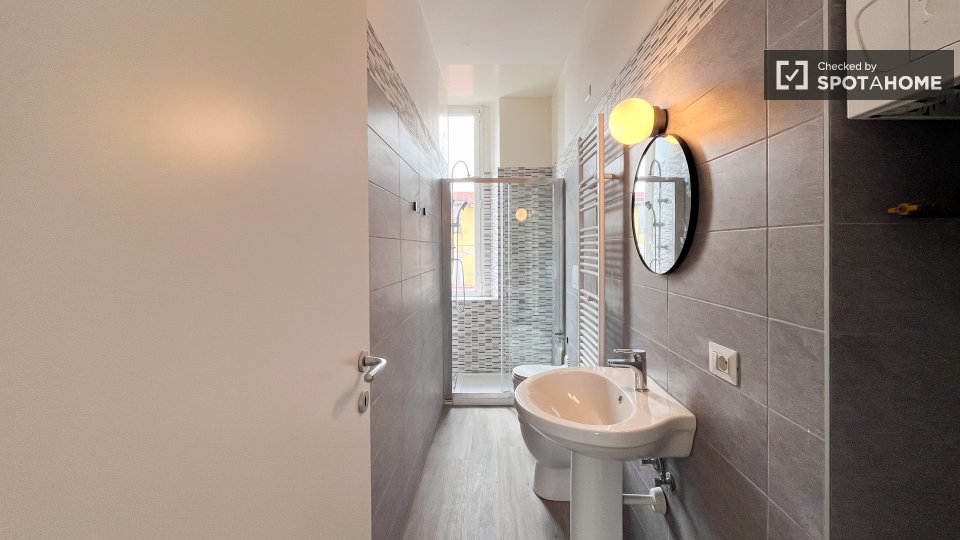 Double room Milan, 3 beds, 70m² — photo 40