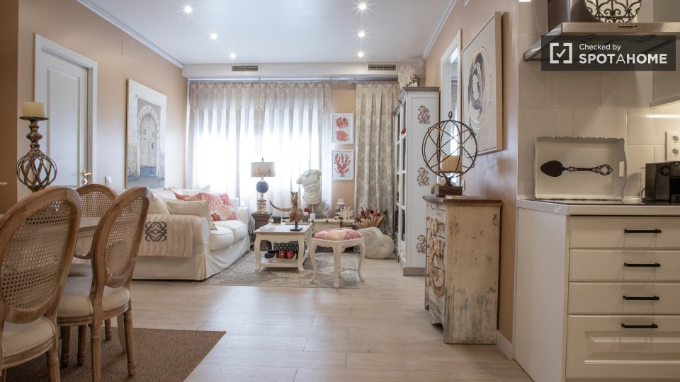 Double room Madrid, 2 beds — photo 2