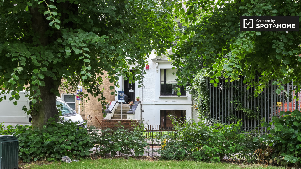 Double room London, 5 beds — photo 17
