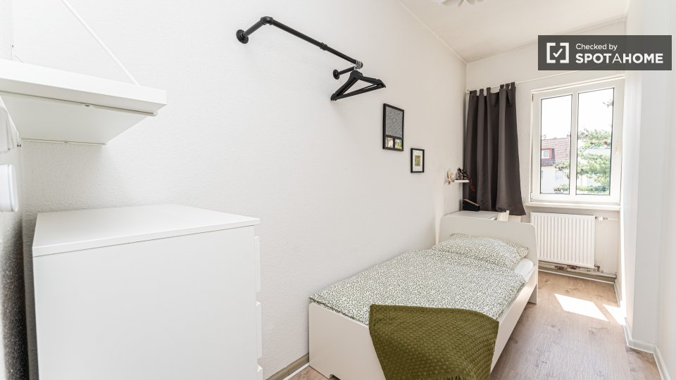 Double room Berlin, 7 beds, 100m² — photo 6