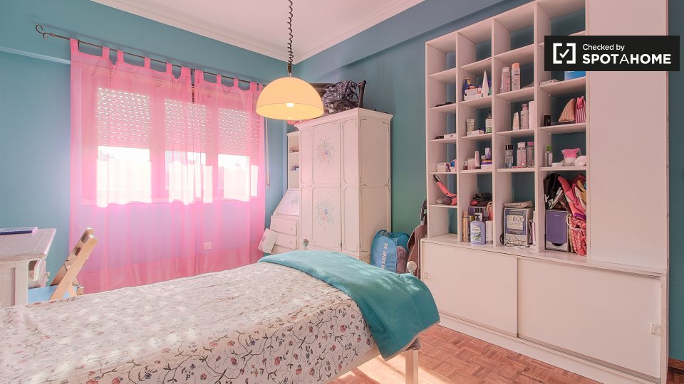 Double room Lisbon, 4 beds, 105m² — photo 24