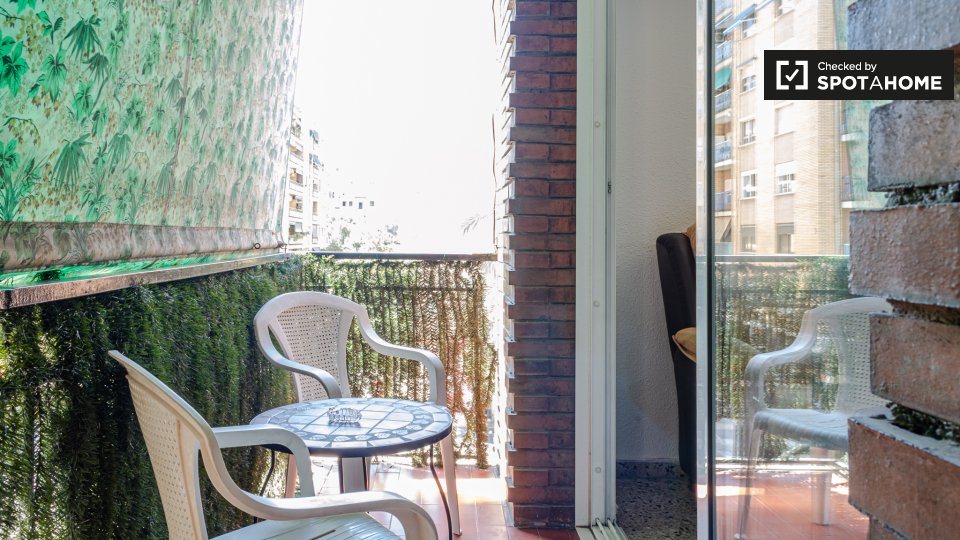 Double room Valencia, 4 beds, 110m² — photo 16