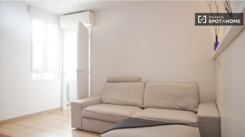 Apartment Madrid, 1 bed, 70m² — photo 3
