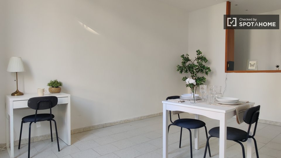 Apartment Milan, 1 bed — photo 7