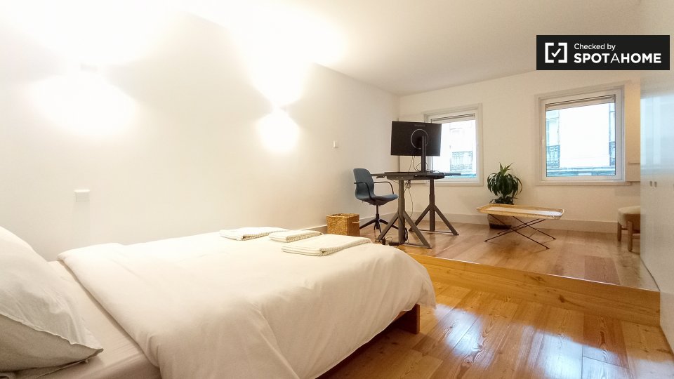 Apartment Lisbon, 1 bed, 70m² — photo 1