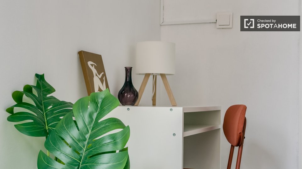Double room Barcelona, 10 beds, 150m² — photo 42