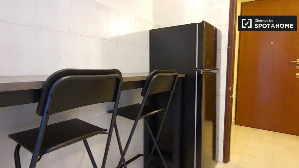 Double room Milan, 3 beds — photo 11