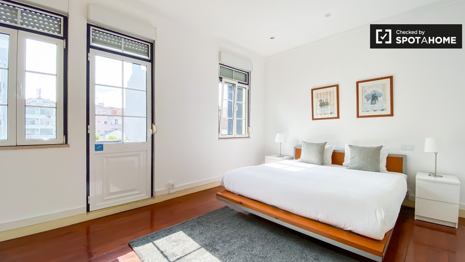 Apartment Lisbon, 3 beds — photo 10