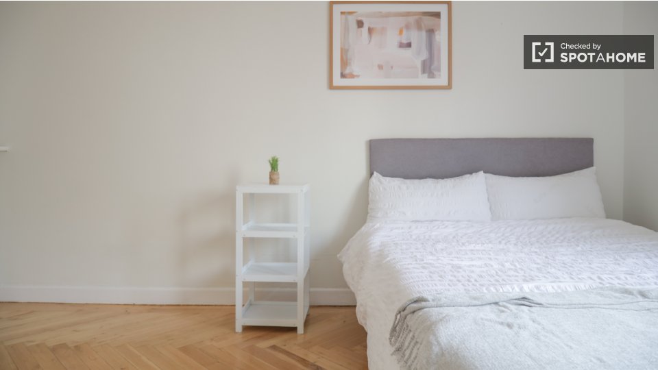 Double room Madrid, 6 beds — photo 3