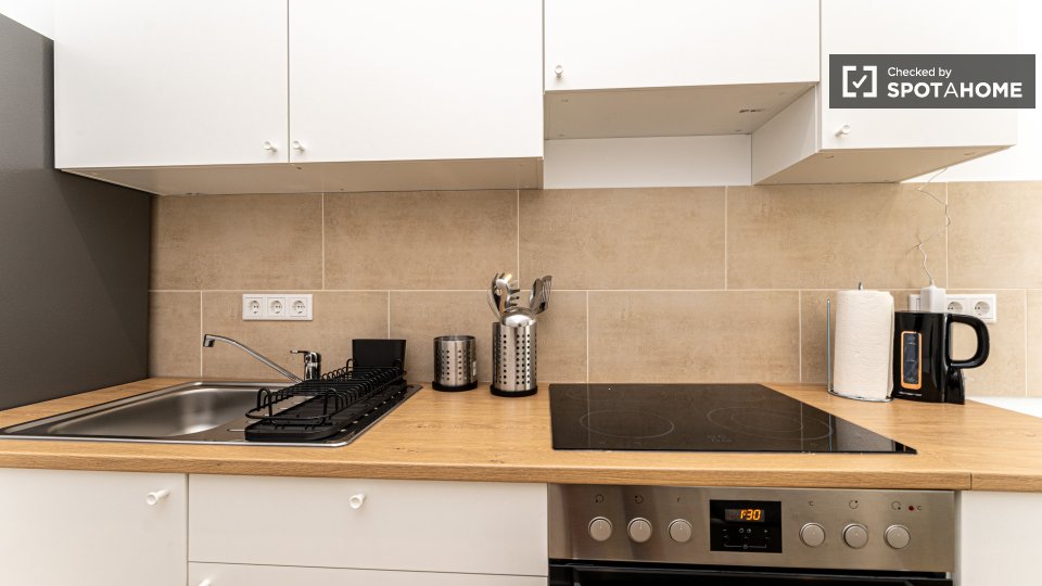 Double room Berlin, 4 beds, 59m² — photo 15