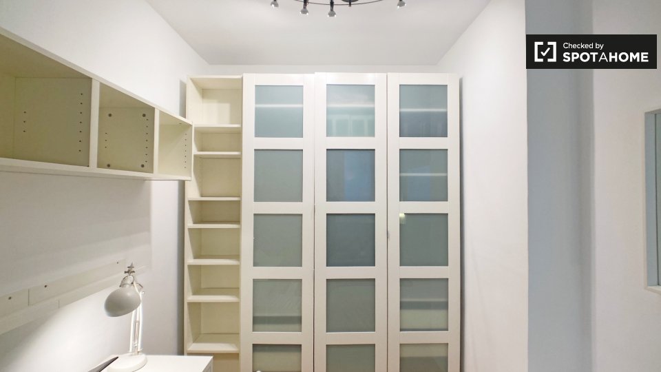 Double room Madrid, 4 beds, 90m² — photo 2