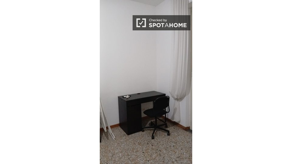 Double room Rome, 2 beds, 90m² — photo 18