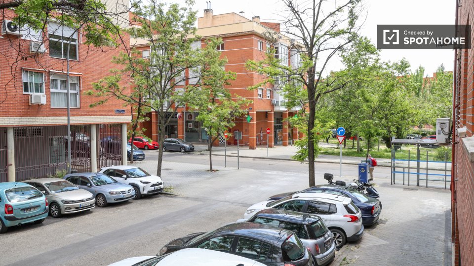 Double room Madrid, 4 beds — photo 36