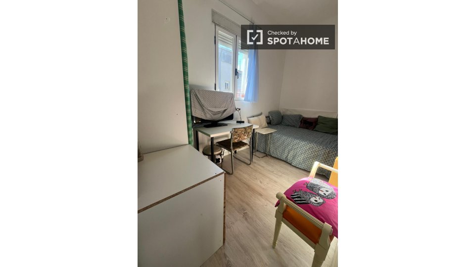 Double room Madrid, 4 beds — photo 3
