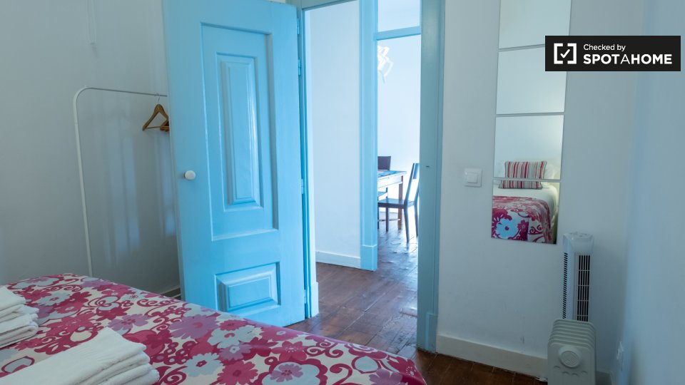Apartment Lisbon, 1 bed — photo 15