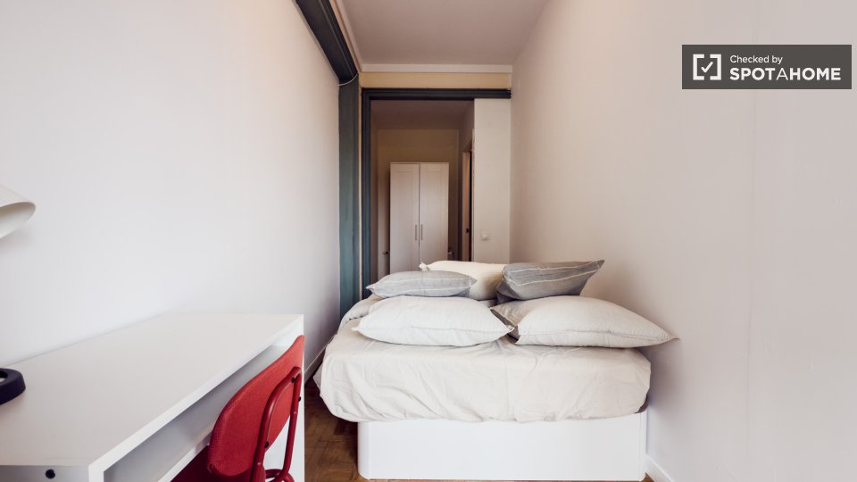 Double room Barcelona, 9 beds — photo 25