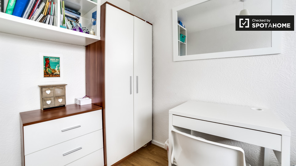 Double room London, 4 beds — photo 1
