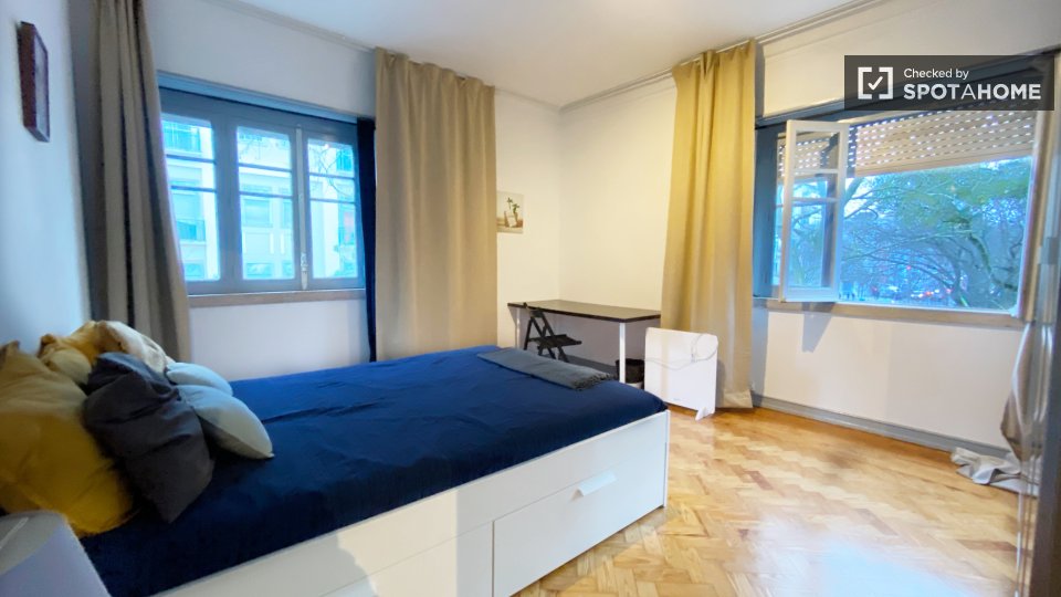 Double room Lisbon, 5 beds, 120m² — photo 50