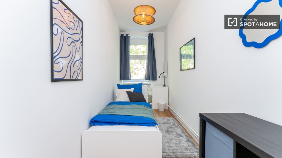 Double room Berlin, 4 beds, 73m² — photo 12