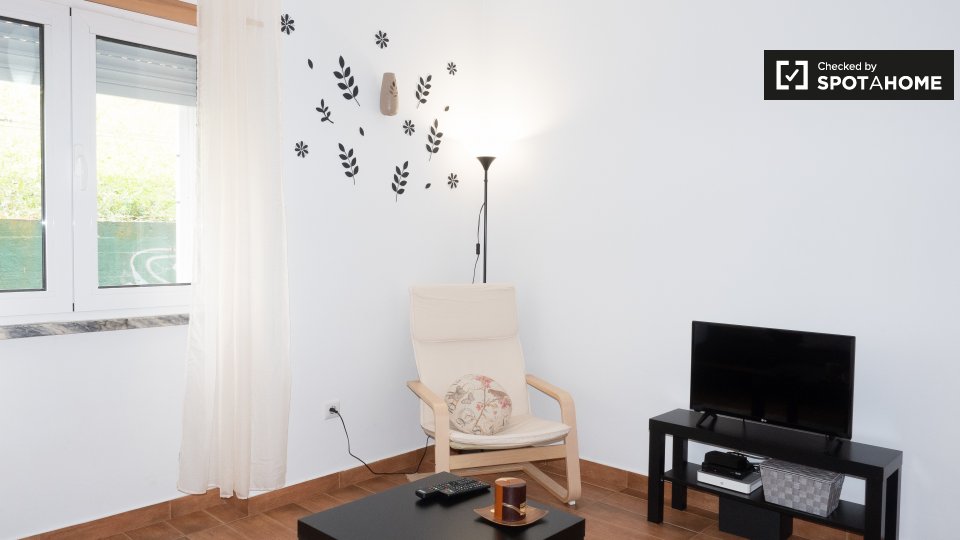 Apartment Lisbon, 1 bed, 55m² — photo 2