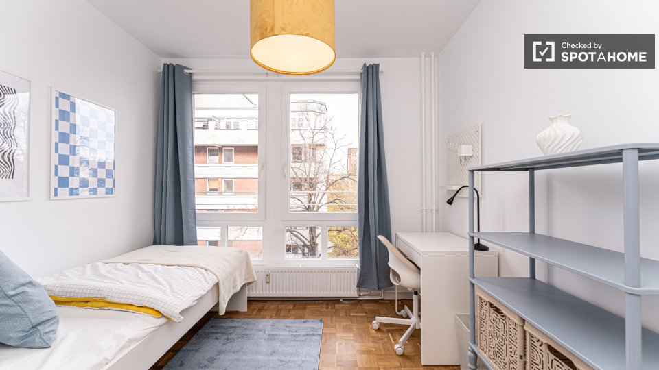 Double room Berlin, 6 beds, 124m² — photo 3