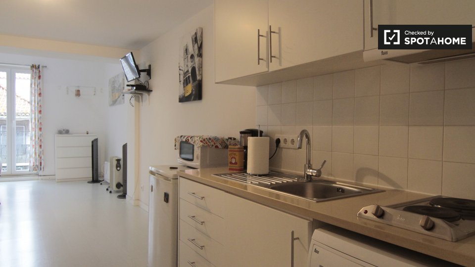 Apartment mono Lisbon, 45m² — photo 9