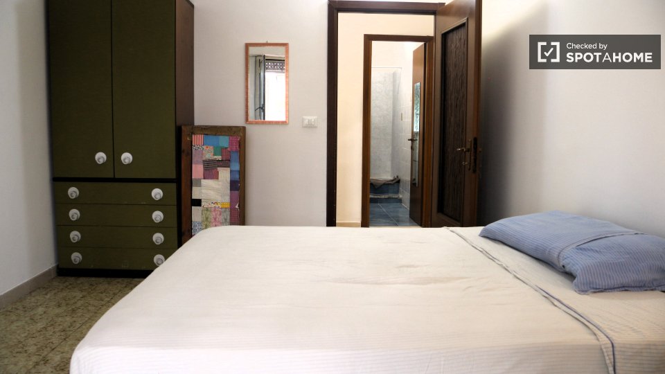 Double room Rome, 5 beds — photo 4