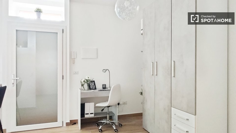 Apartment mono Milan, 45m² — photo 12