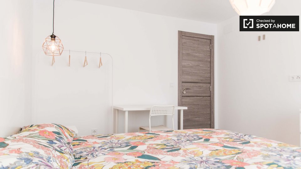 Double room Valencia, 4 beds, 97m² — photo 4