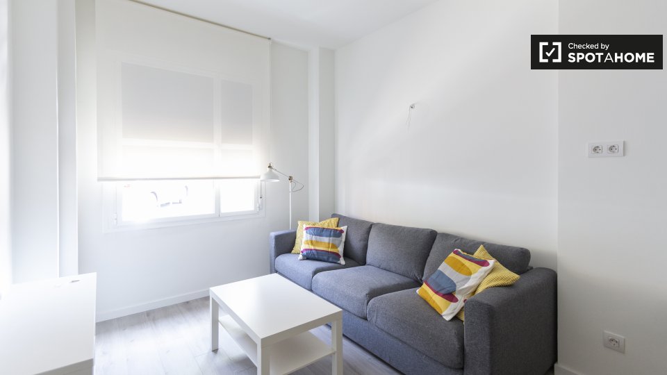 Double room Madrid, 4 beds, 90m² — photo 10