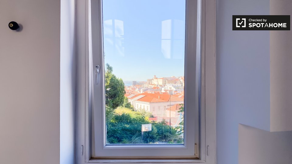 Apartment mono Lisbon — photo 7