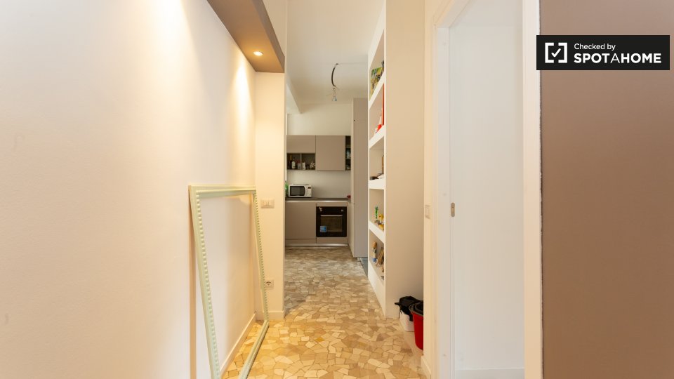Double room Milan, 2 beds, 84m² — photo 15
