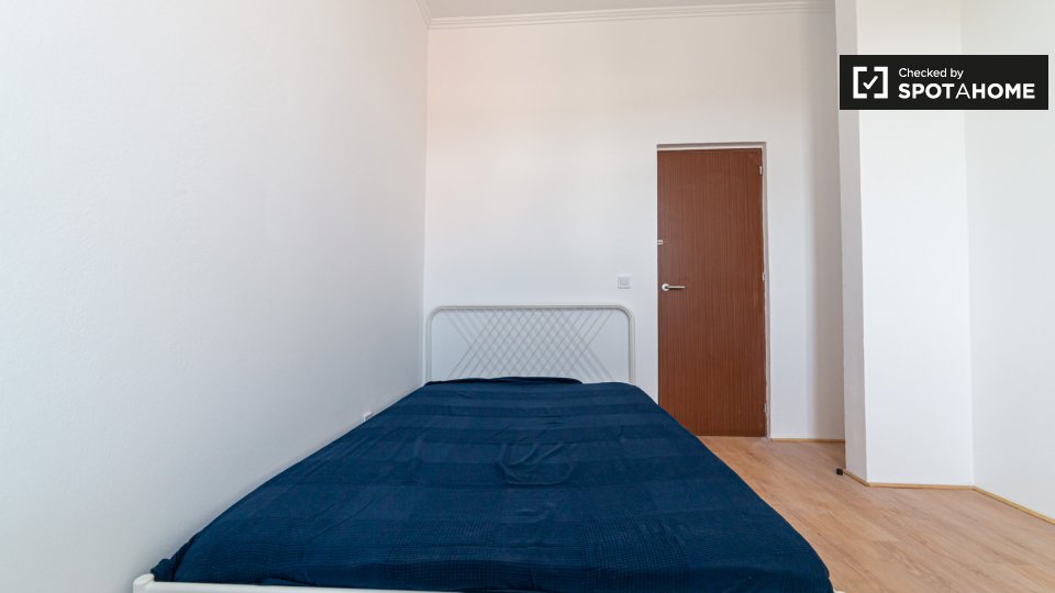 Double room Lisbon, 9 beds — photo 3